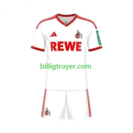 Billige Fotballdrakter FC Köln Barn Hjemmedraktsett 2026/27 Kortermet Billige Fotballdrakter FC Köln Barn Hjemmedraktsett 2026/27 Kortermet